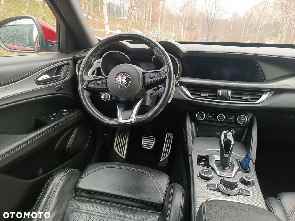 Alfa Romeo Stelvio 2.0 Turbo Veloce Q4 - 10