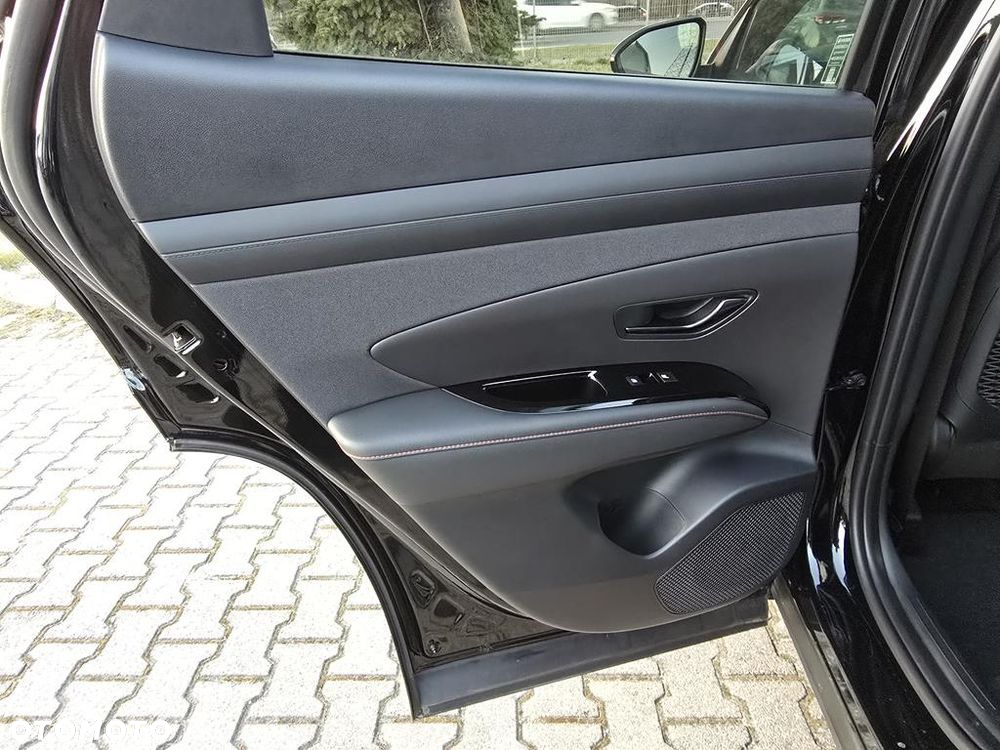 Hyundai Tucson 1.6 T-GDi 48V N-Line 4WD DCT - 8