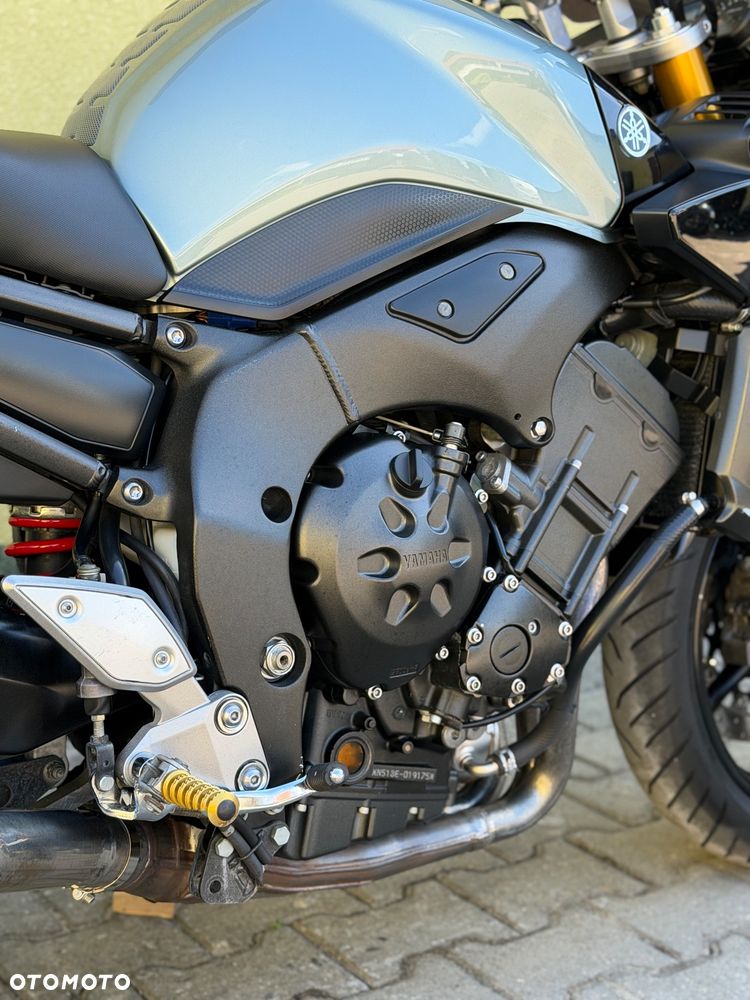 Yamaha FZ - 15