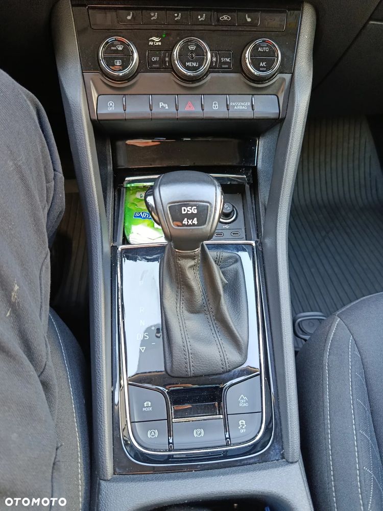 Skoda Karoq 2.0 TDI SCR 4x4 DSG Ambition - 15