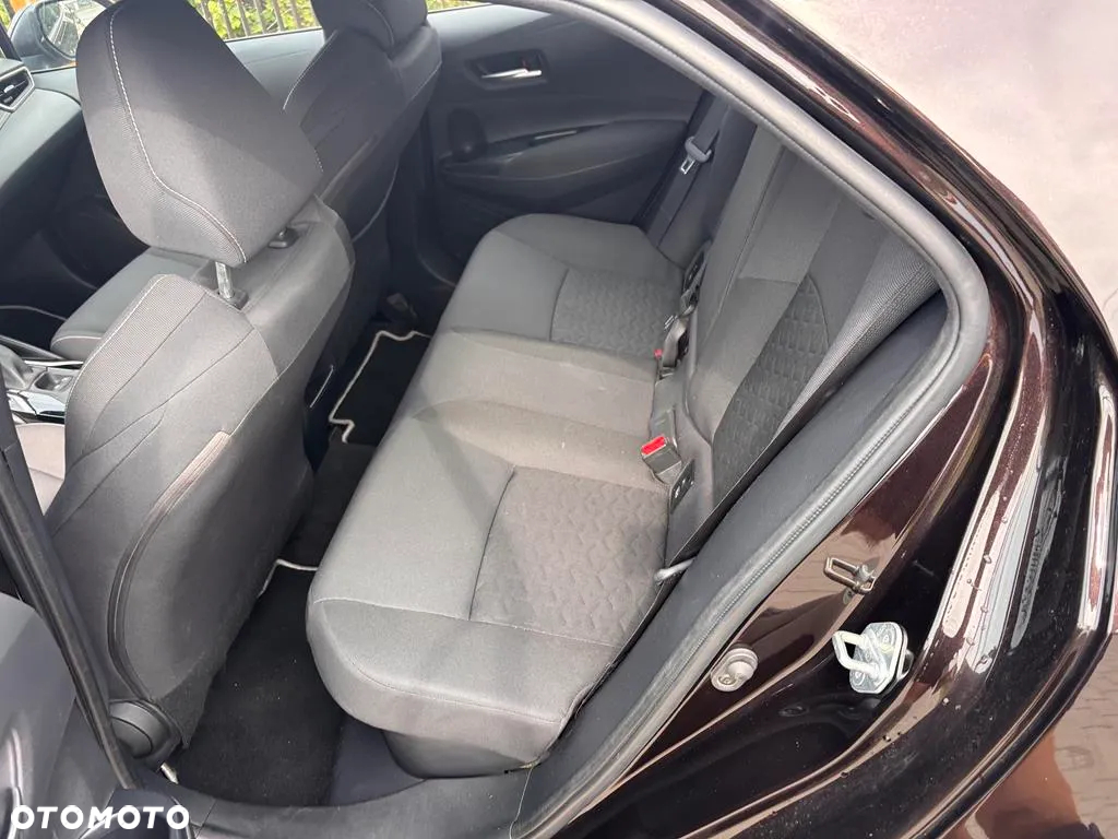 Toyota Corolla 1.8 Hybrid Executive - 13