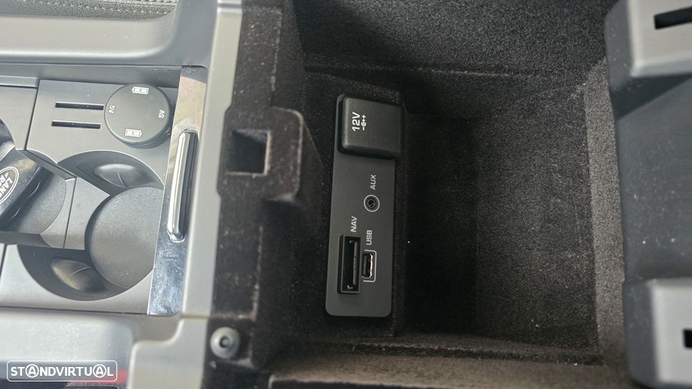 Land Rover Discovery Sport 2.0 eD4 HSE Luxury - 39