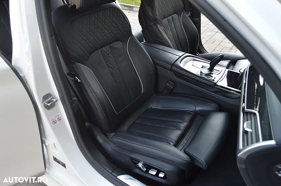 BMW Seria 7 730d xDrive - 34