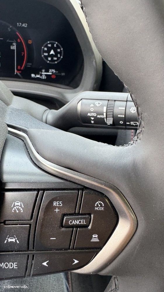 Lexus LBX Emotion - 14