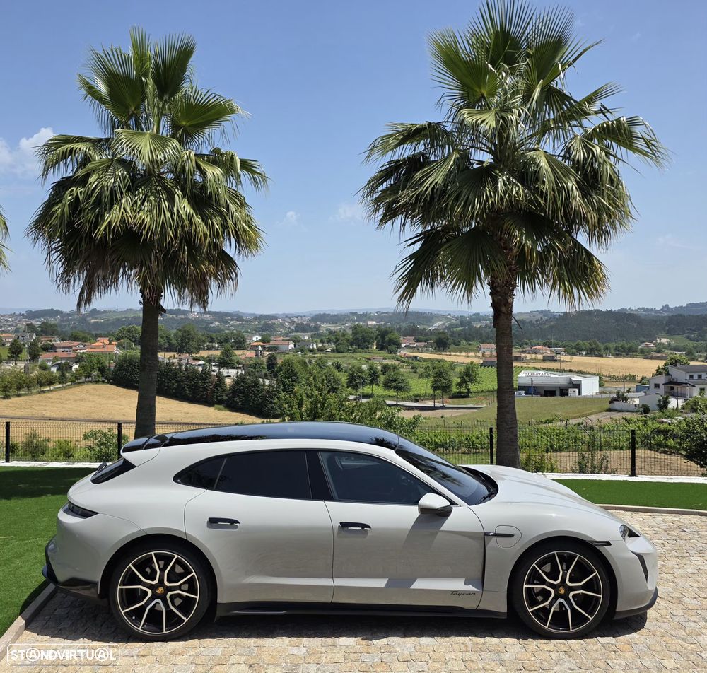 Porsche Taycan Sport Turismo - 15