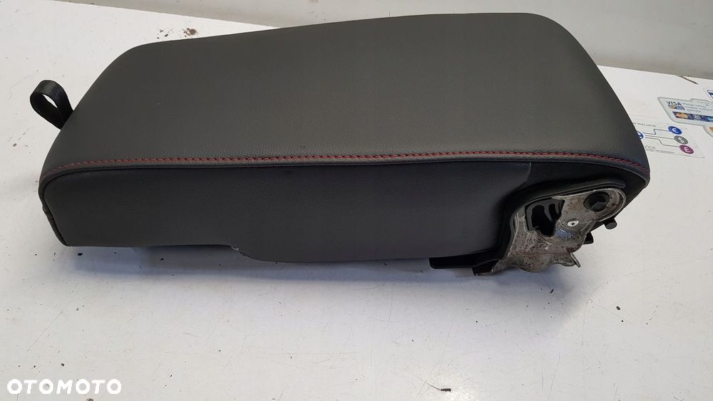 podłokietnik kanapy Ford Mondeo mk5 ST - 3