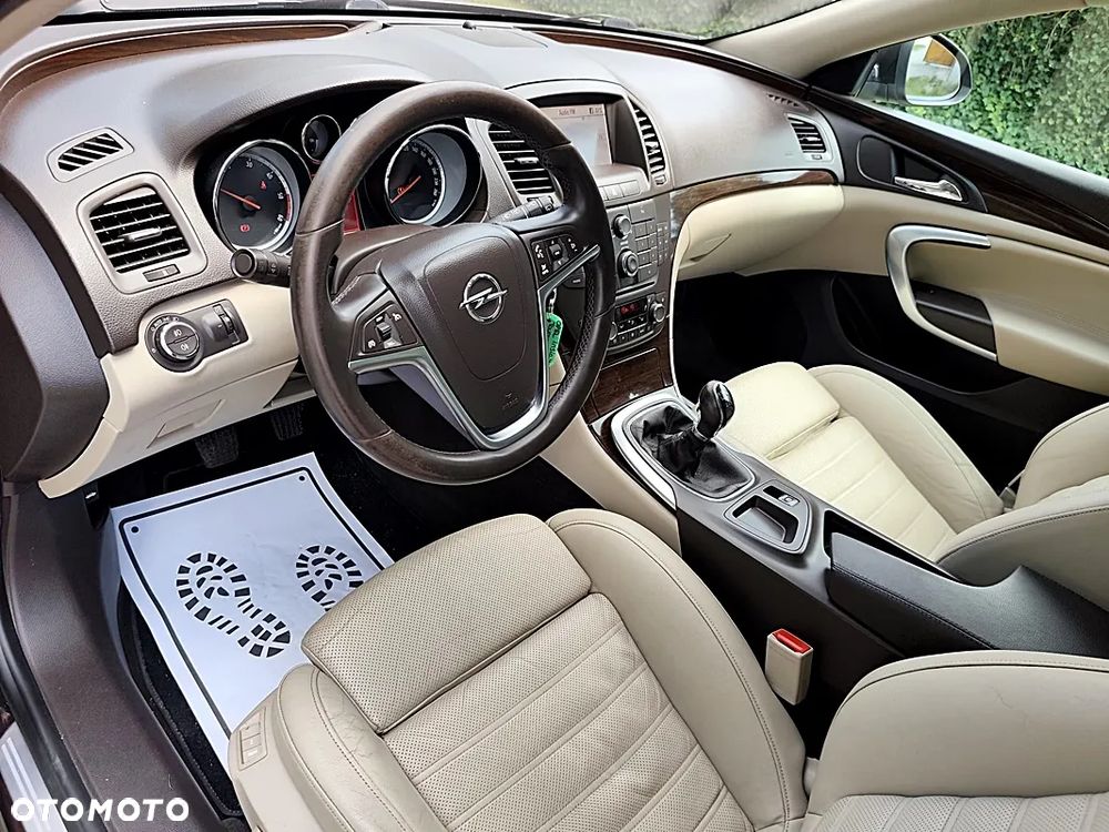 Opel Insignia 2.0 CDTI 4x4 Design Edition - 9