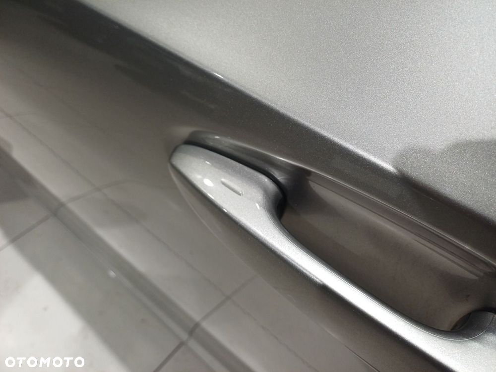 Lexus ES 300h Business Edition - 17