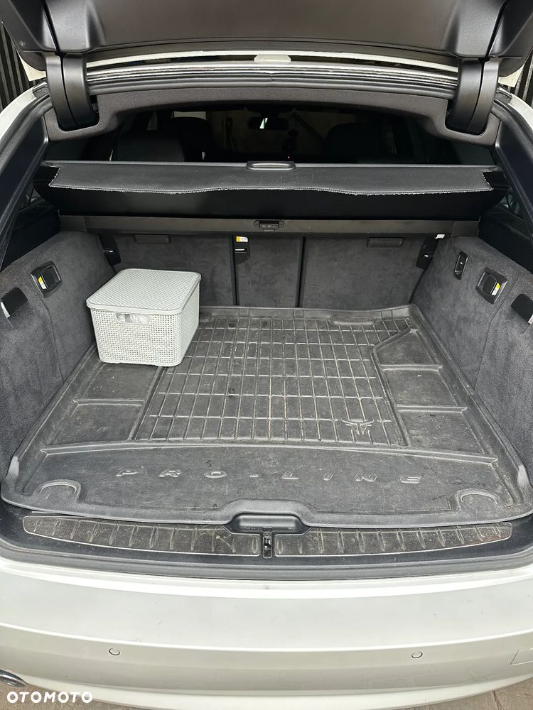BMW Seria 5 525d Touring Luxury Line - 19