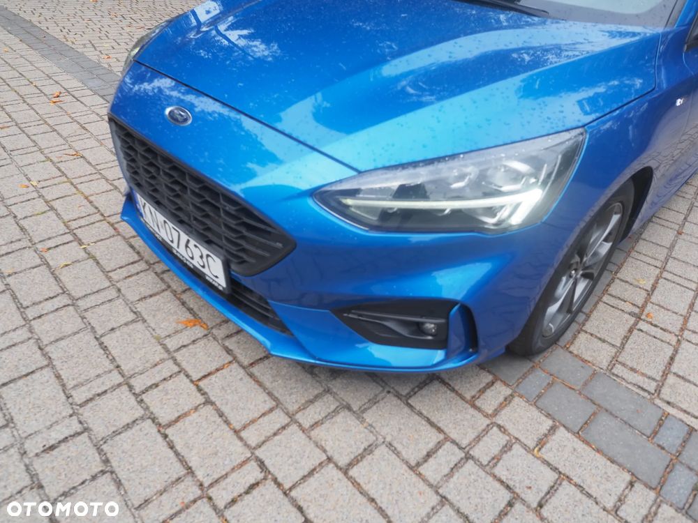 Ford Focus 1.0 EcoBoost mHEV ST-Line X - 13