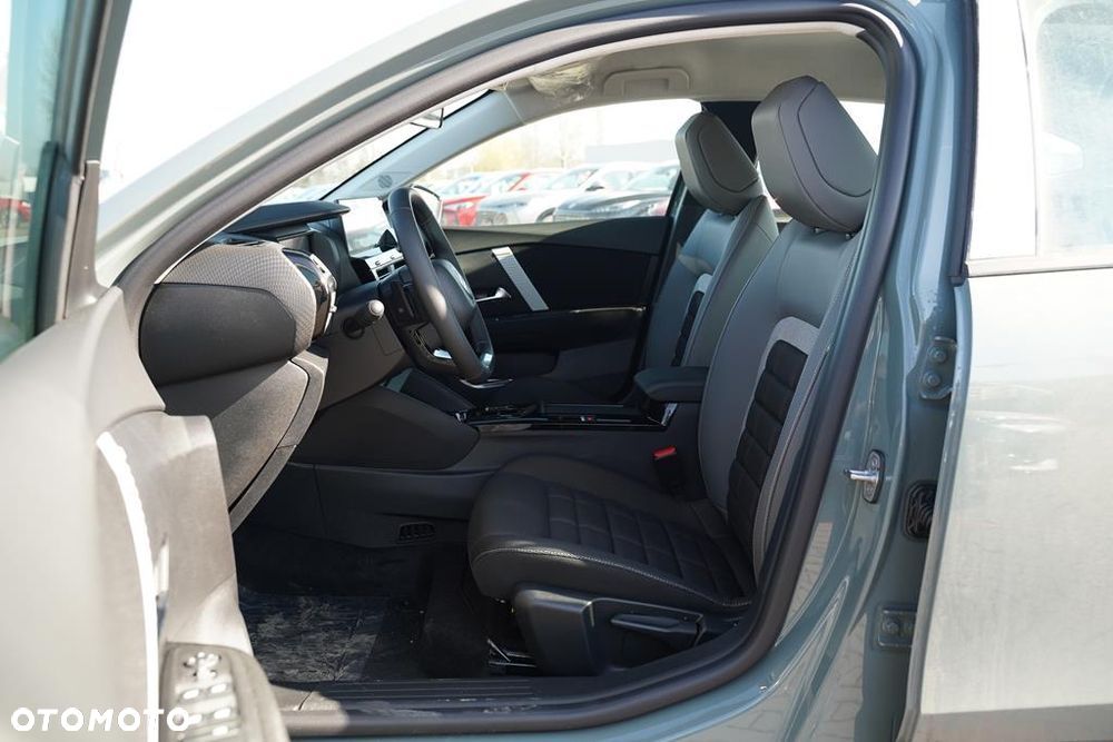 Citroën C4 1.2 mHEV Plus eDCT6 - 10