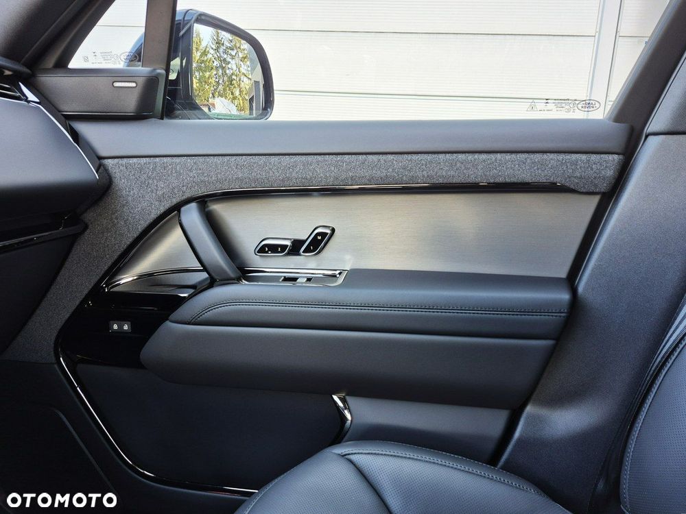 Land Rover Range Rover Sport - 36