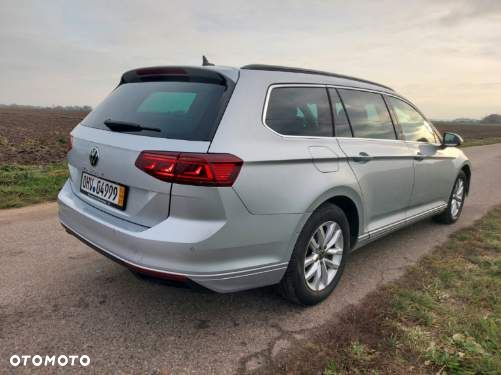 Volkswagen Passat Variant 2.0 TDI SCR DSG BlueMotion Comfortline - 7