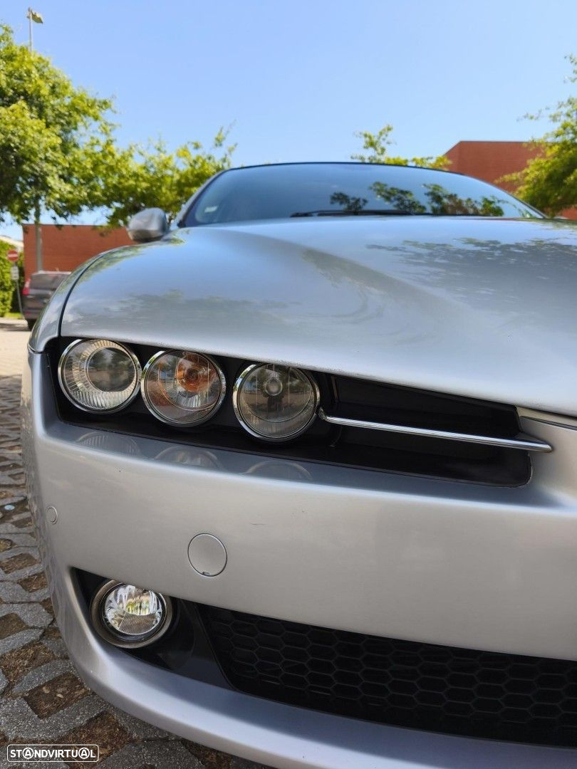 Alfa Romeo 159 1.9 JTDm 16V Sportiva - 10