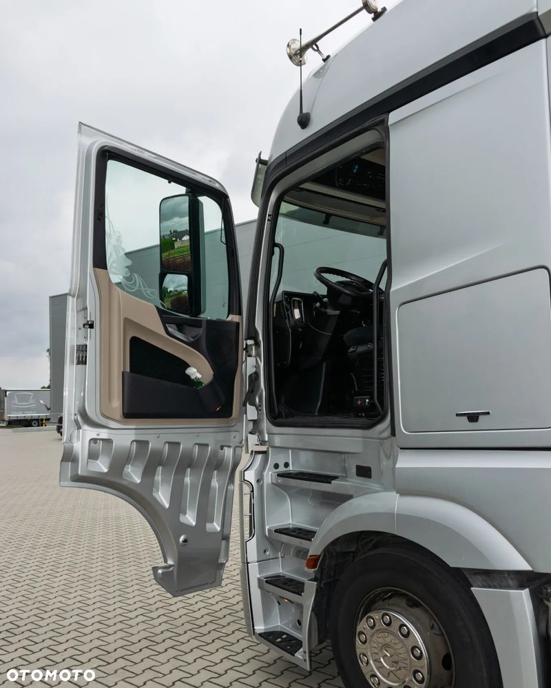Mercedes-Benz Actros 1845 - 8