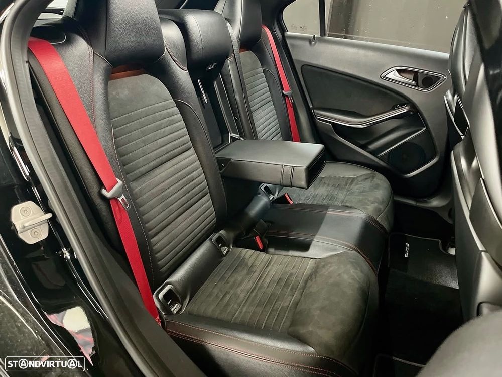 Mercedes-Benz A 45 AMG 4Matic Speedshift 7G-DCT Edition 1 - 11