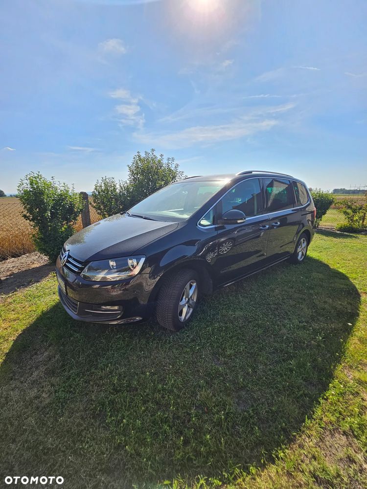 Volkswagen Sharan 2.0 TDI Comfortline DSG - 2