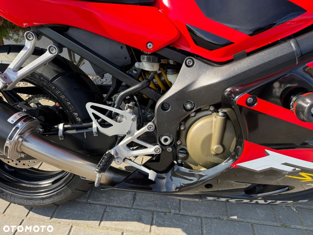 Honda CBR - 23