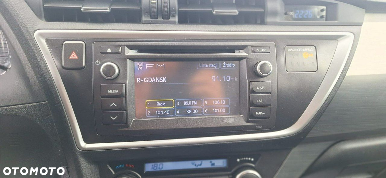 Toyota Auris - 14