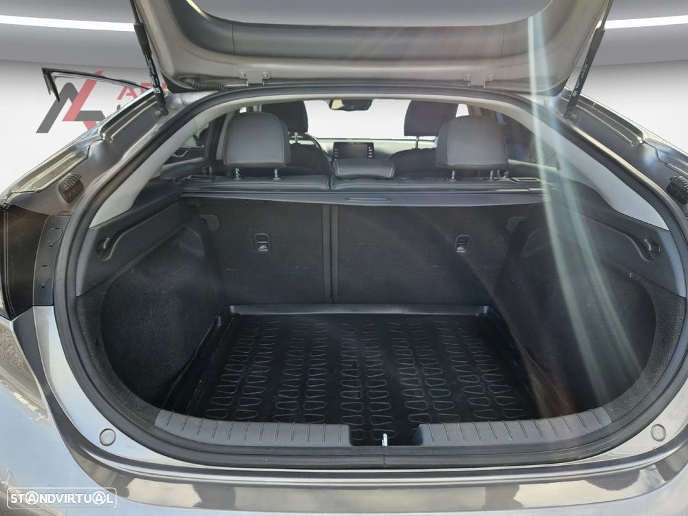 Hyundai Ioniq 1.6 GDI HEV Pack Plus - 29