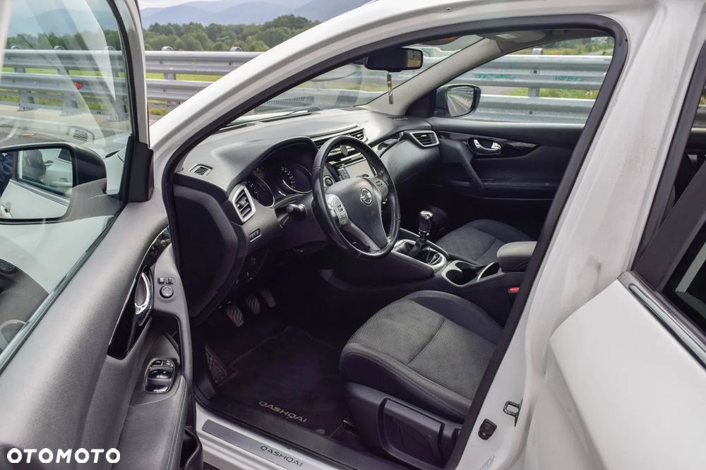 Nissan Qashqai 1.2 DIG-T N-Connecta - 9