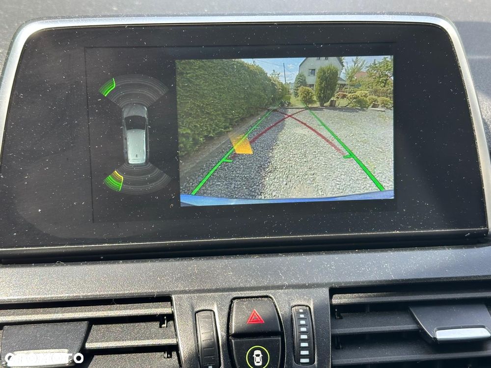 BMW Seria 2 220d xDrive Advantage - 9