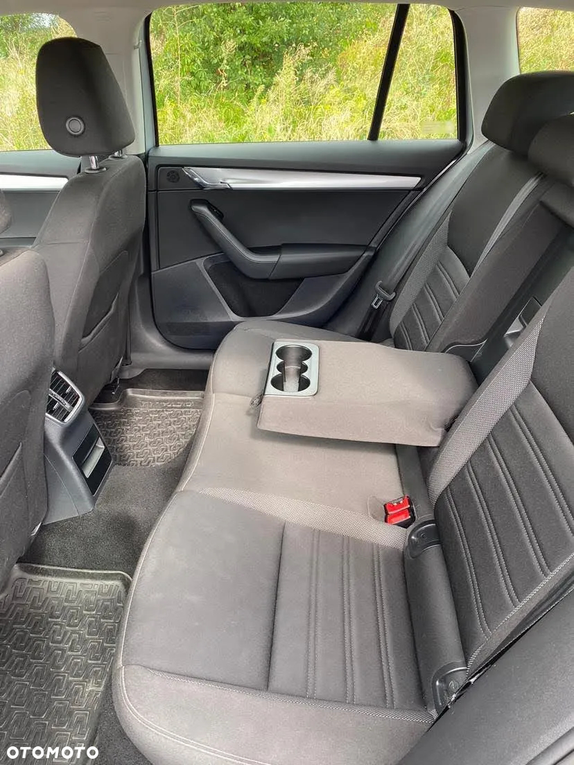 Skoda Octavia 2.0 TDI Ambition - 10