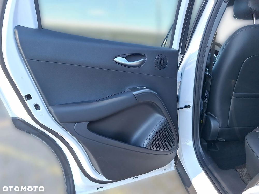 BYD Dolphin G Comfort E-CVT - 29