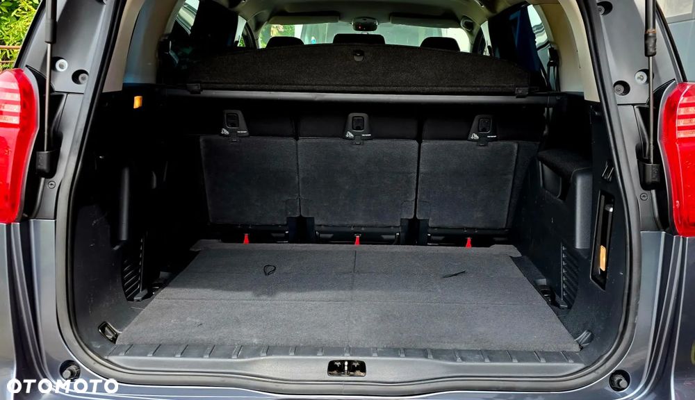 Peugeot 5008 1.6 HDi Family 7os - 18