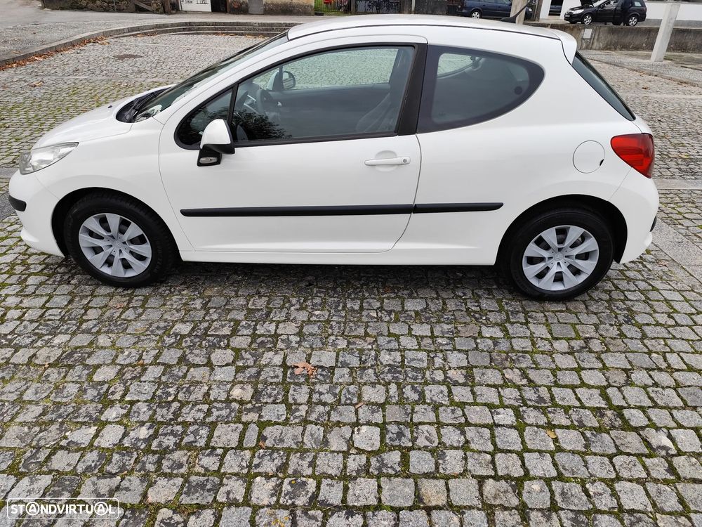 Peugeot 207 1.4 HDi Urban - 8