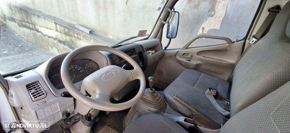 Toyota DYNA M35.33 - 5