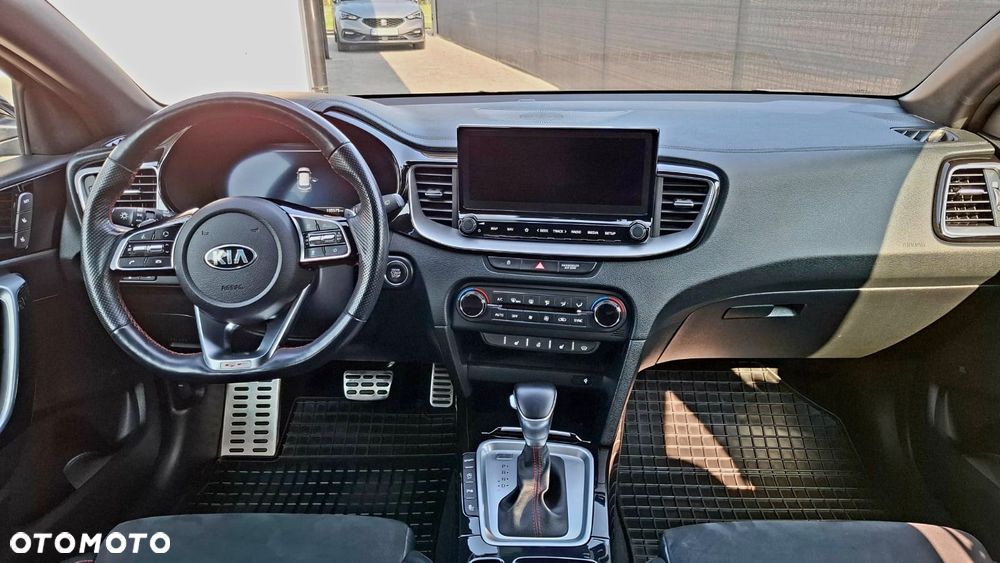Kia ProCeed - 7