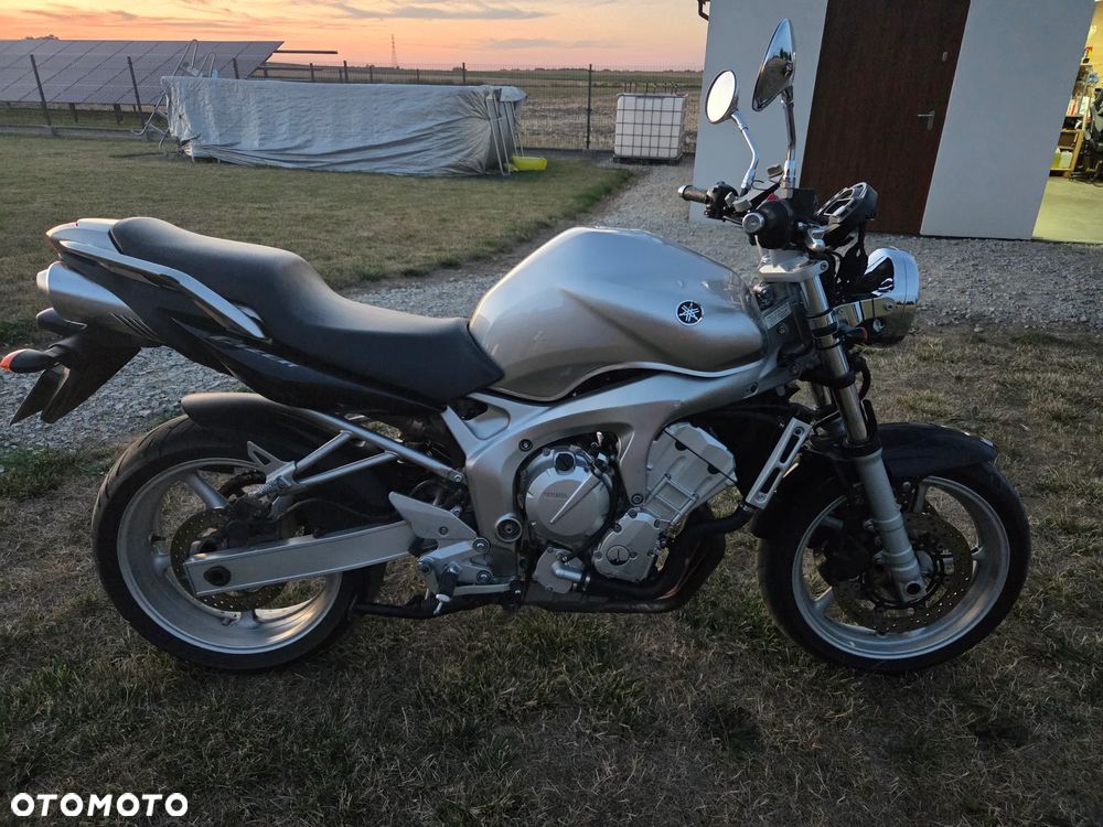 Yamaha FZ6 - 2