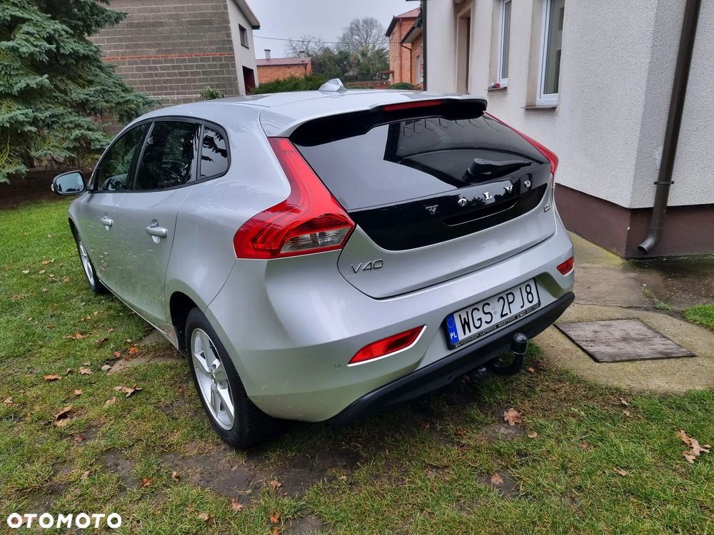Volvo V40 D2 Drive-E Momentum - 5