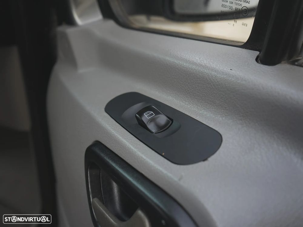 Mercedes-Benz Sprinter 319 CDI IVA DEDUTIVEL - 17