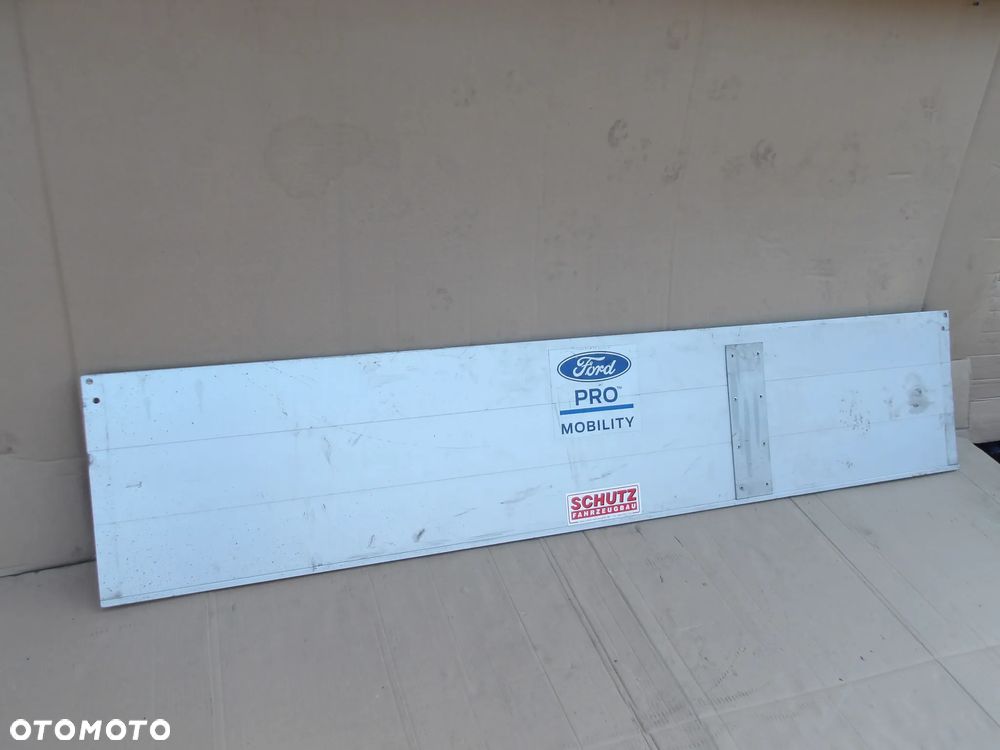 BURTA FORD TRANSIT MK8 - 23