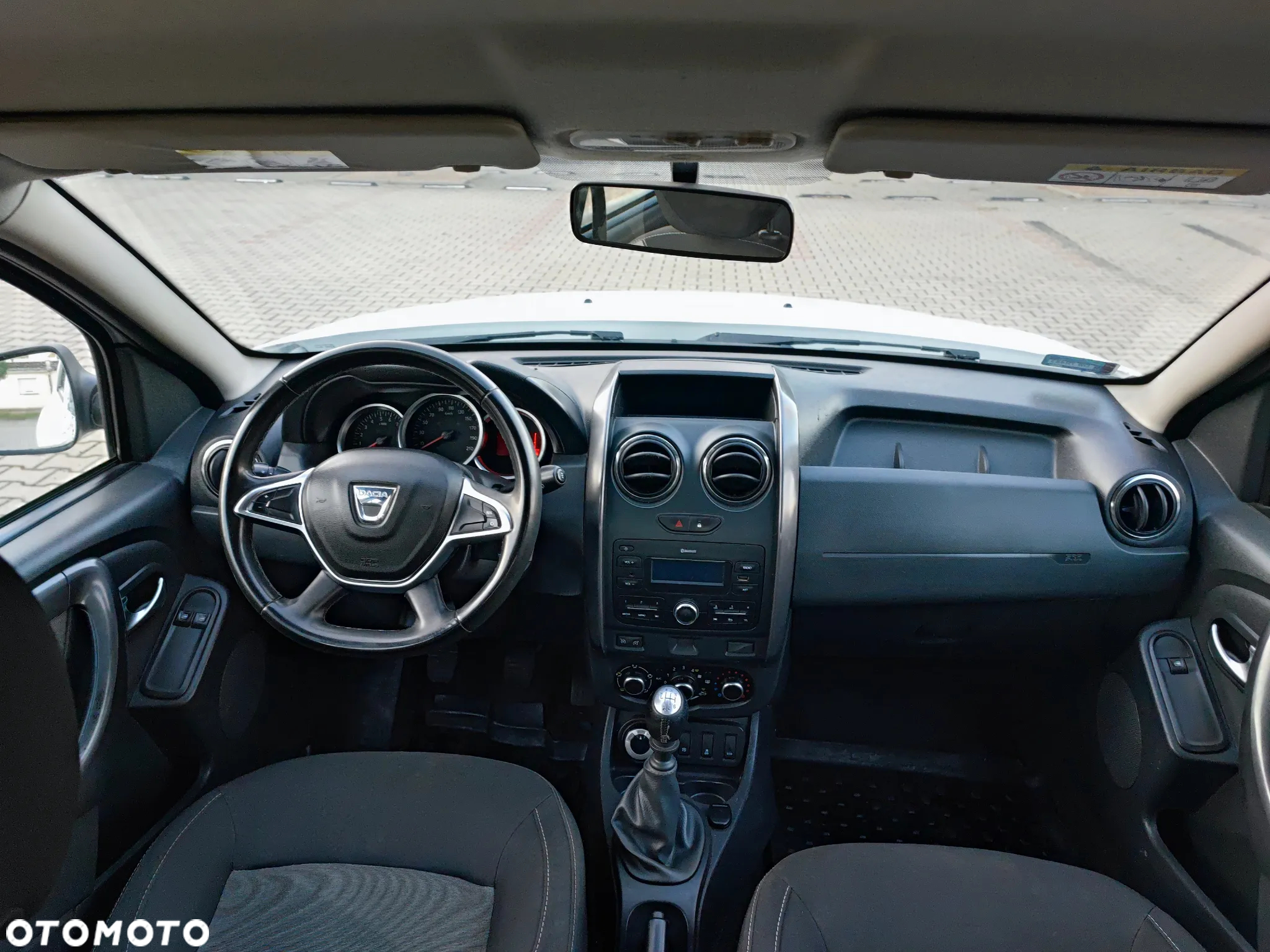 Dacia Duster 1.6 SCe Laureate 4x4 S&S - 14