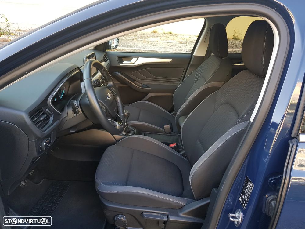 Ford Focus SW 1.5 TDCi EcoBlue Business - 30