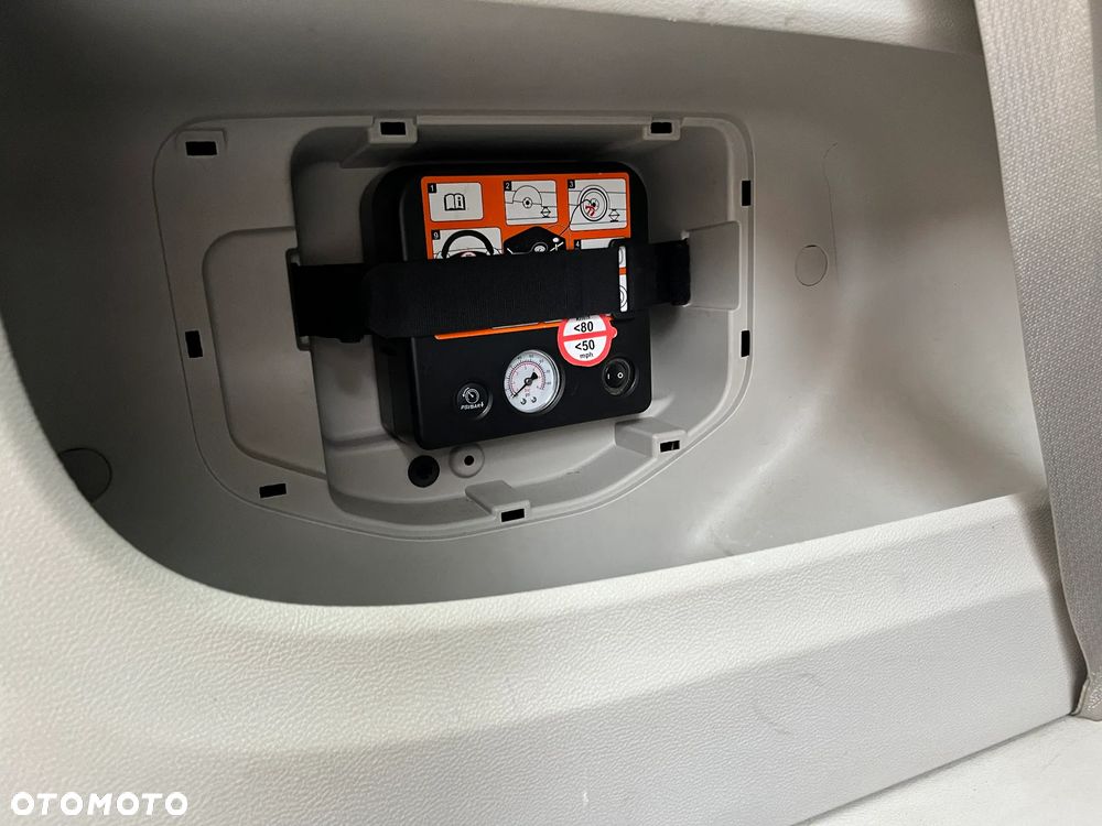 Chrysler Pacifica - 20