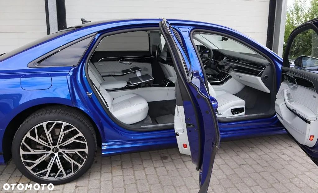 Audi A8 L 60 TFSI e quattro tiptronic - 1