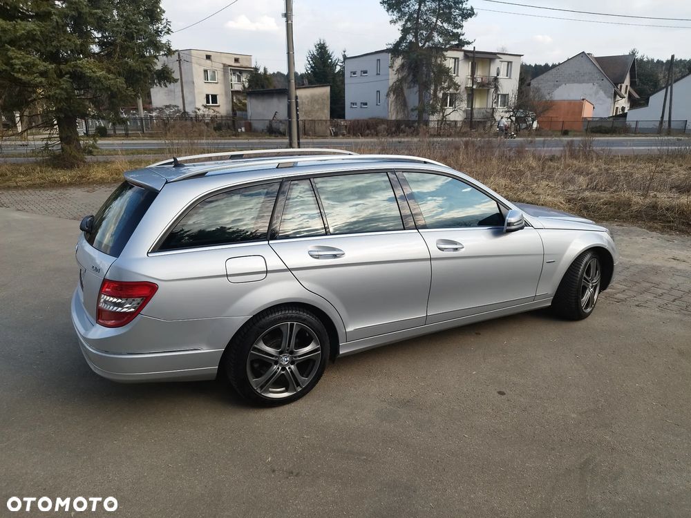 Mercedes-Benz Klasa C 200 CGI Automatik BlueEFFICIENCY Avantgarde - 6