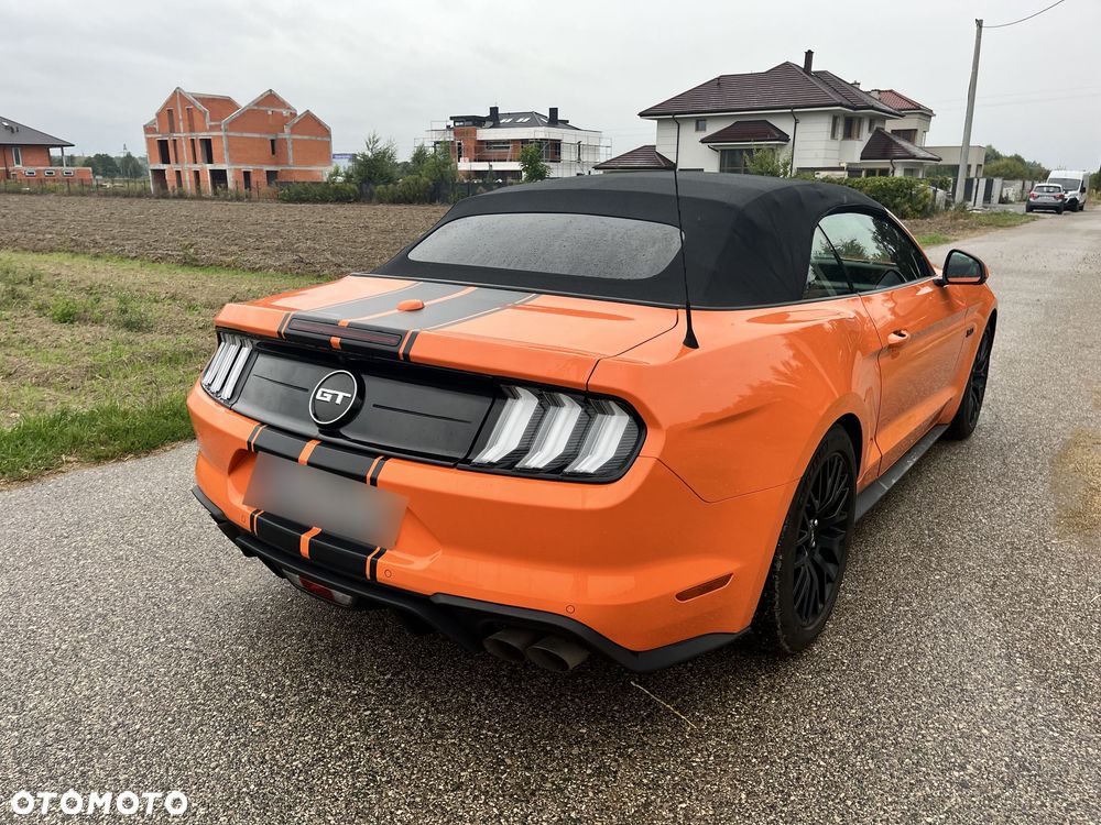 Ford Mustang - 6