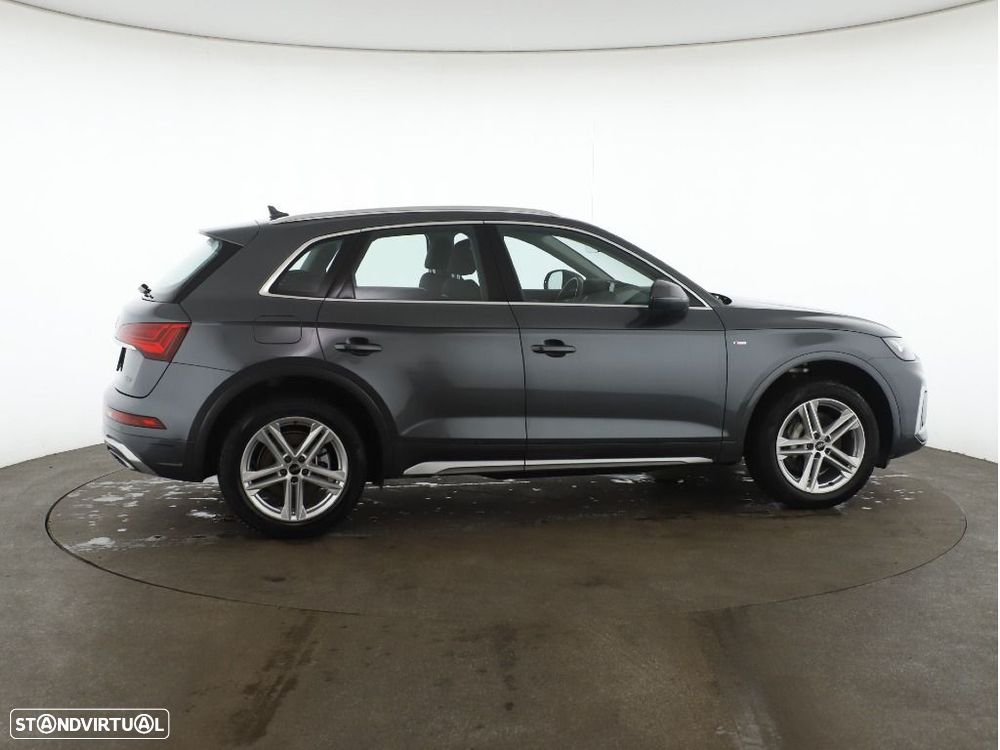 Audi Q5 50 TFSIe quattro S tronic - 8