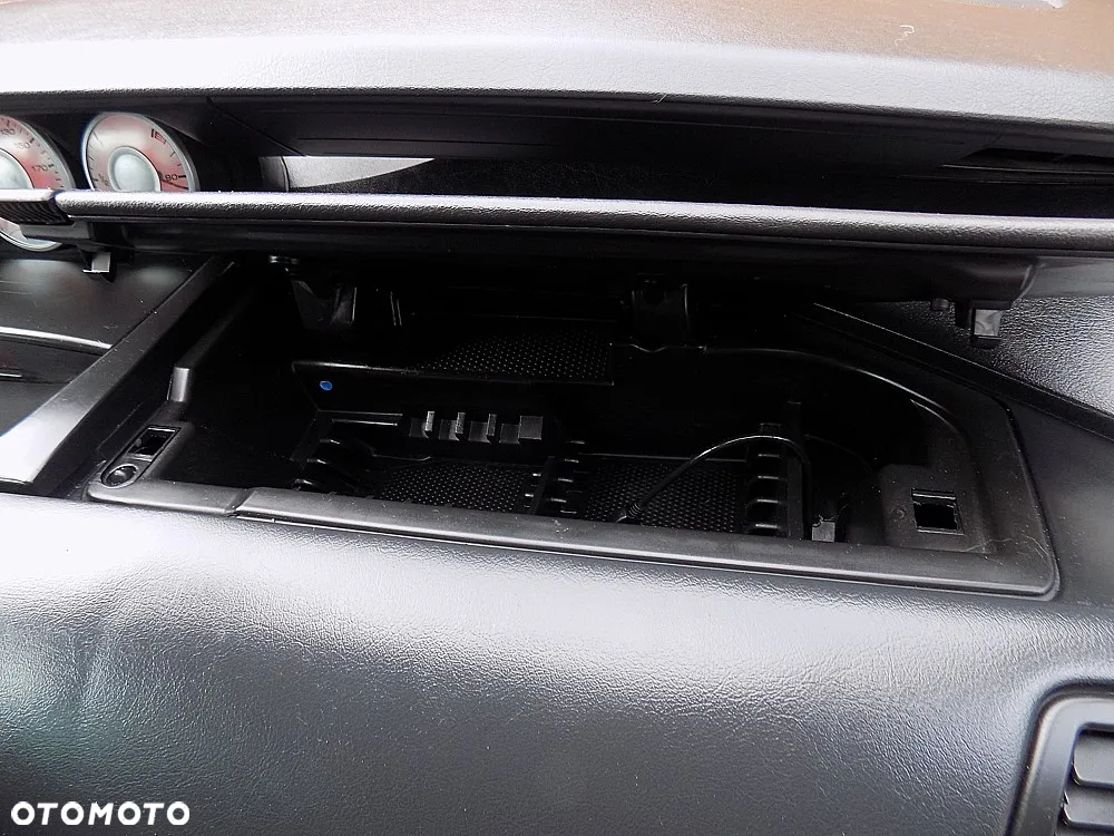 Peugeot 807 2.0 HDi Premium Euro5 - 19