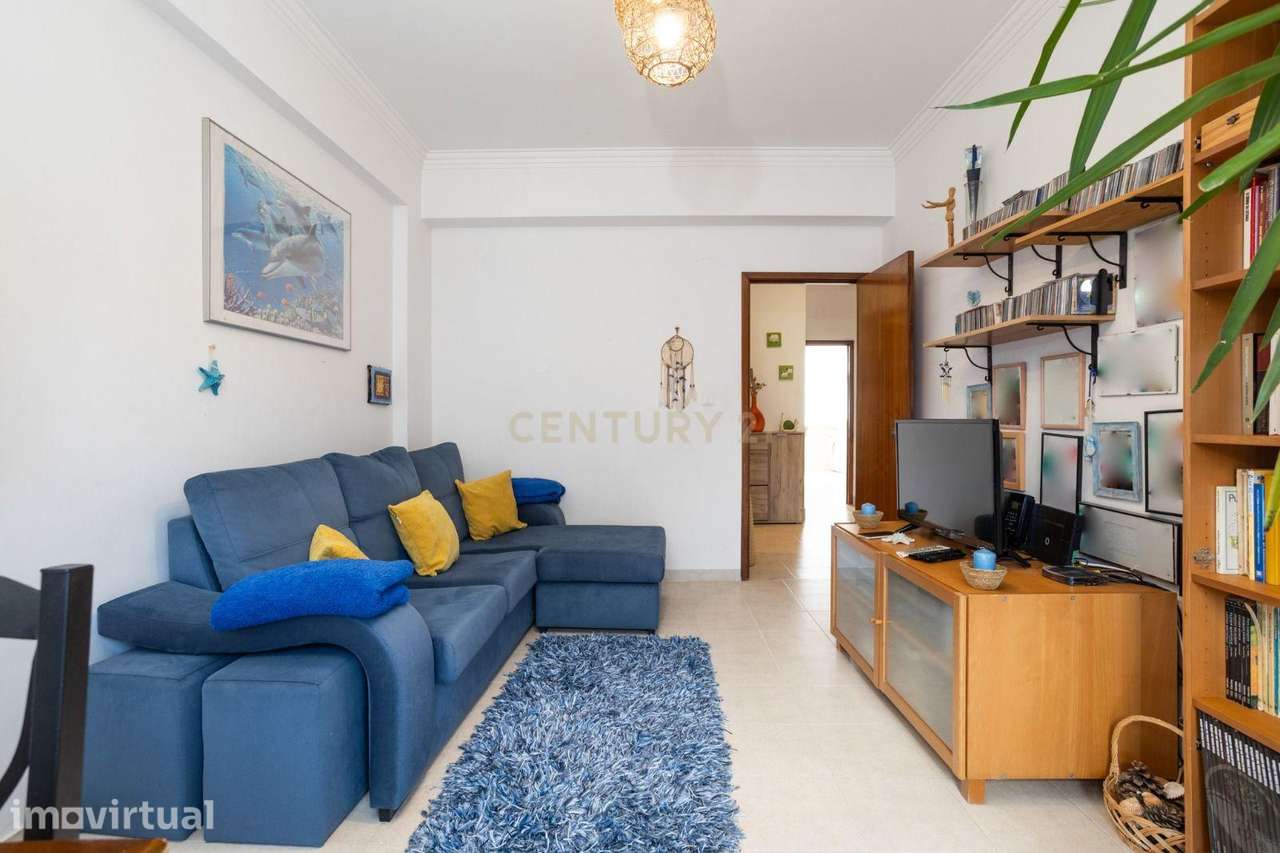 Apartamento T2, Amplo e Luminoso, no Forte da Casa - Grande imagem: 3/24