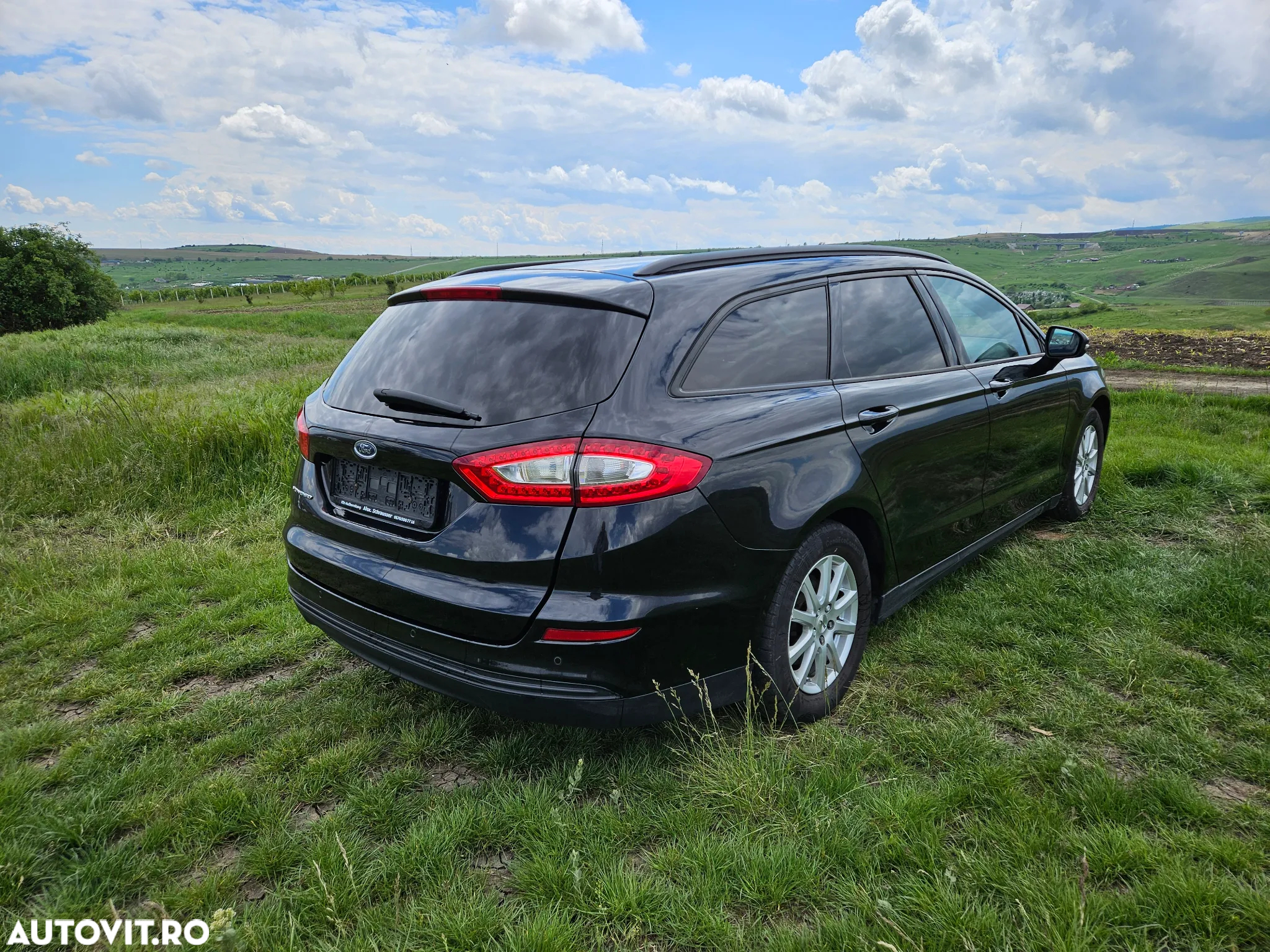 Ford Mondeo 1.6 TDCi Ambiente - 4