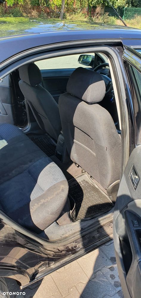 Ford Mondeo 1.8 X - 11