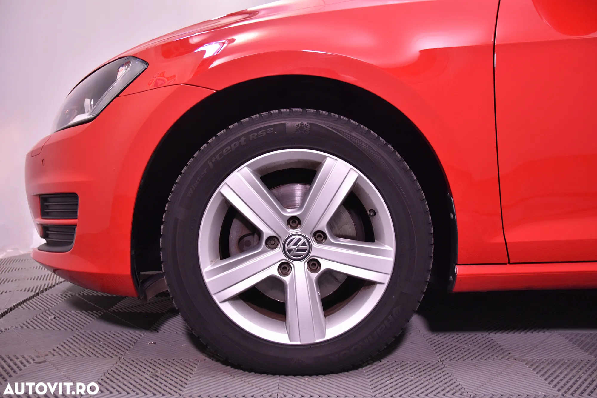 Volkswagen Golf - 13