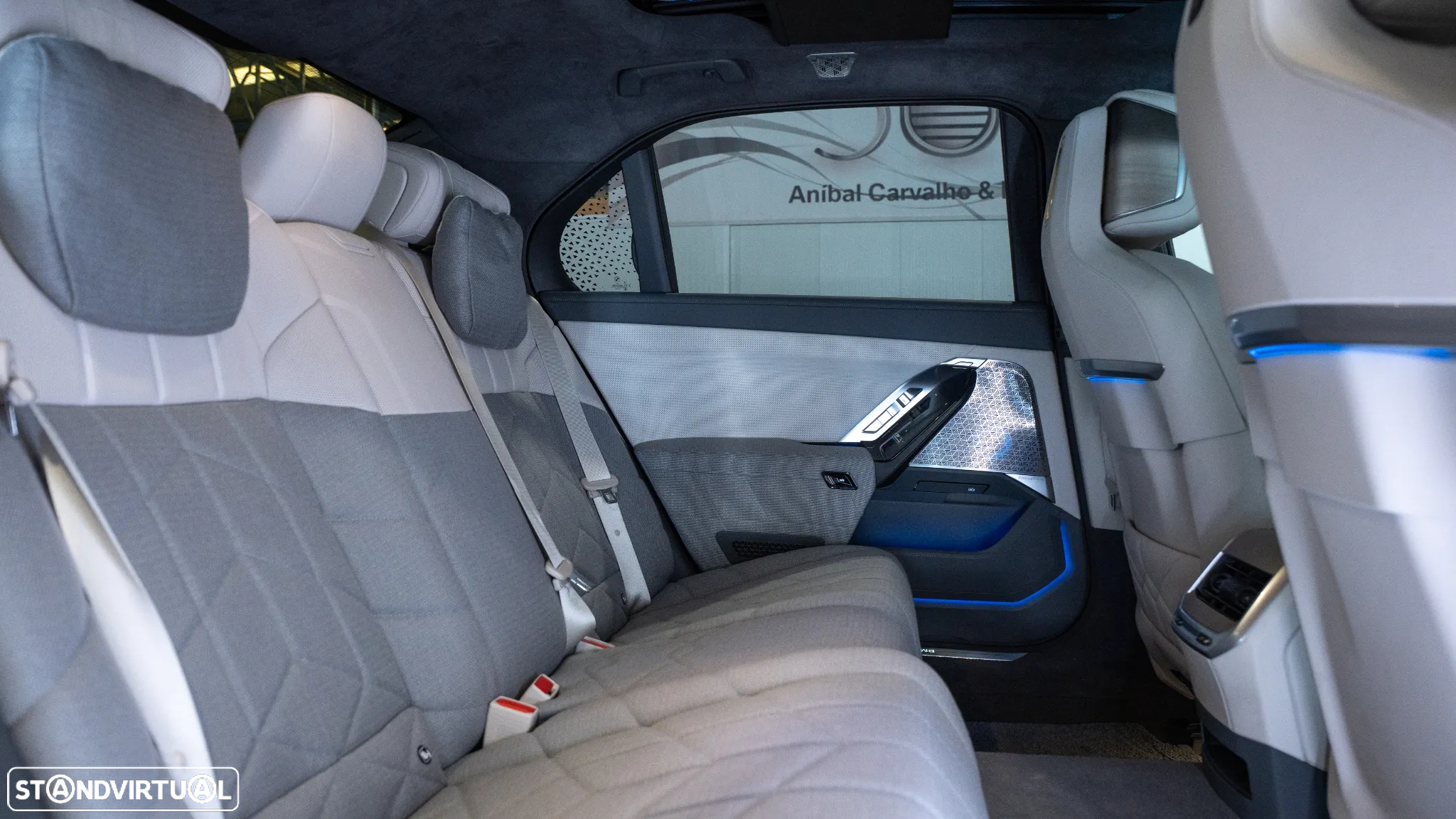 BMW i7 xDrive60 - 12