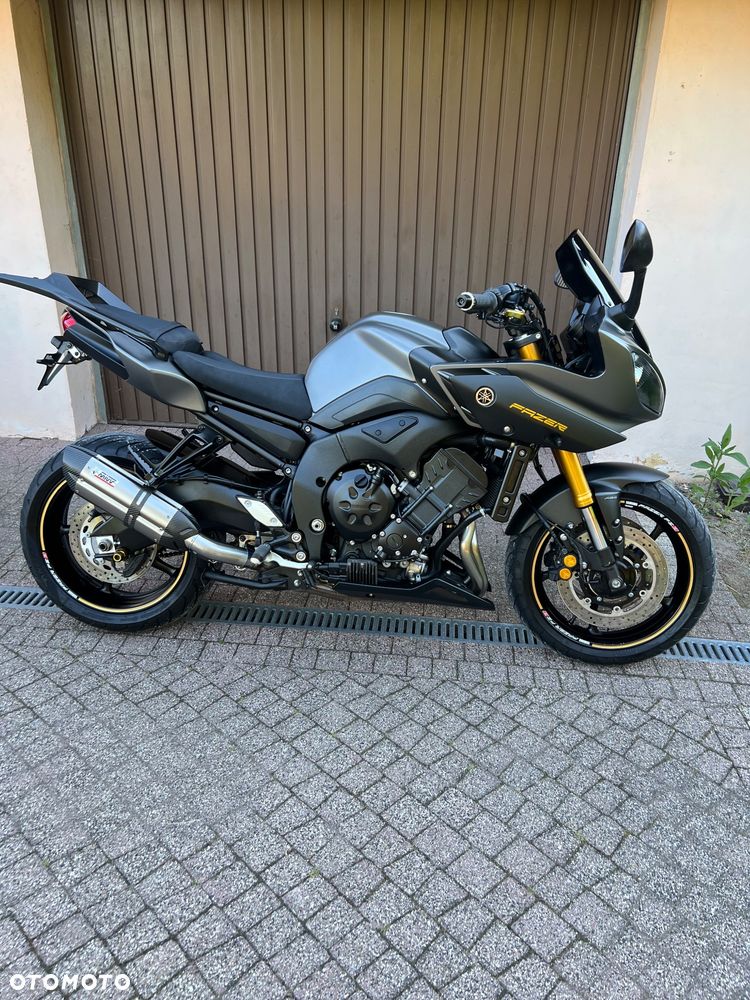Yamaha FZ8 - 4